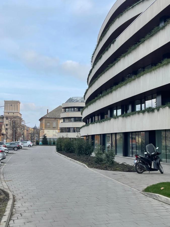 סגד Design Apartman - Free Parking מראה חיצוני תמונה