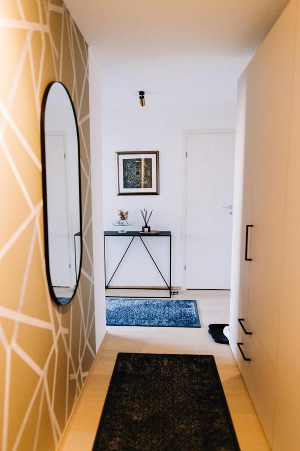 סגד Design Apartman - Free Parking מראה חיצוני תמונה